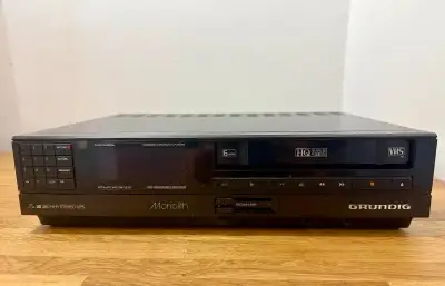 Grundig VS 380