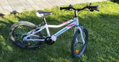 Dievčenský bicykel