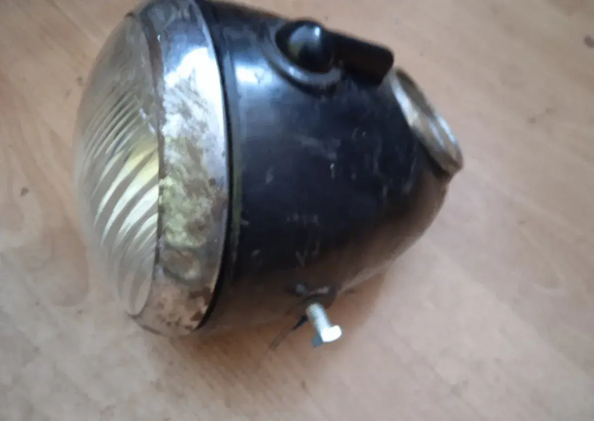 Originál pôvodne svetlo na cz 125 150c