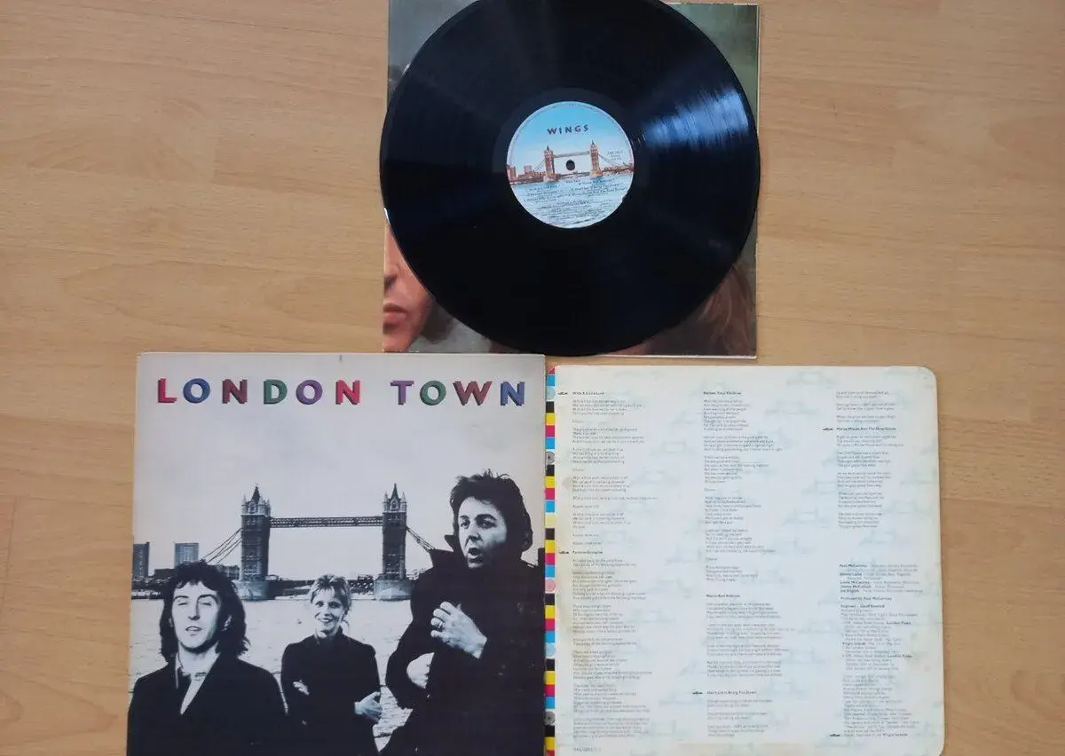 Paul McCARTNEY & WINGS „London Town“ /MPL 1978/+ vnut. ob/te