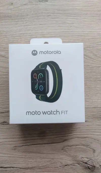 Motorola moto watch fit