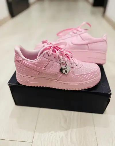 Nike Air Force