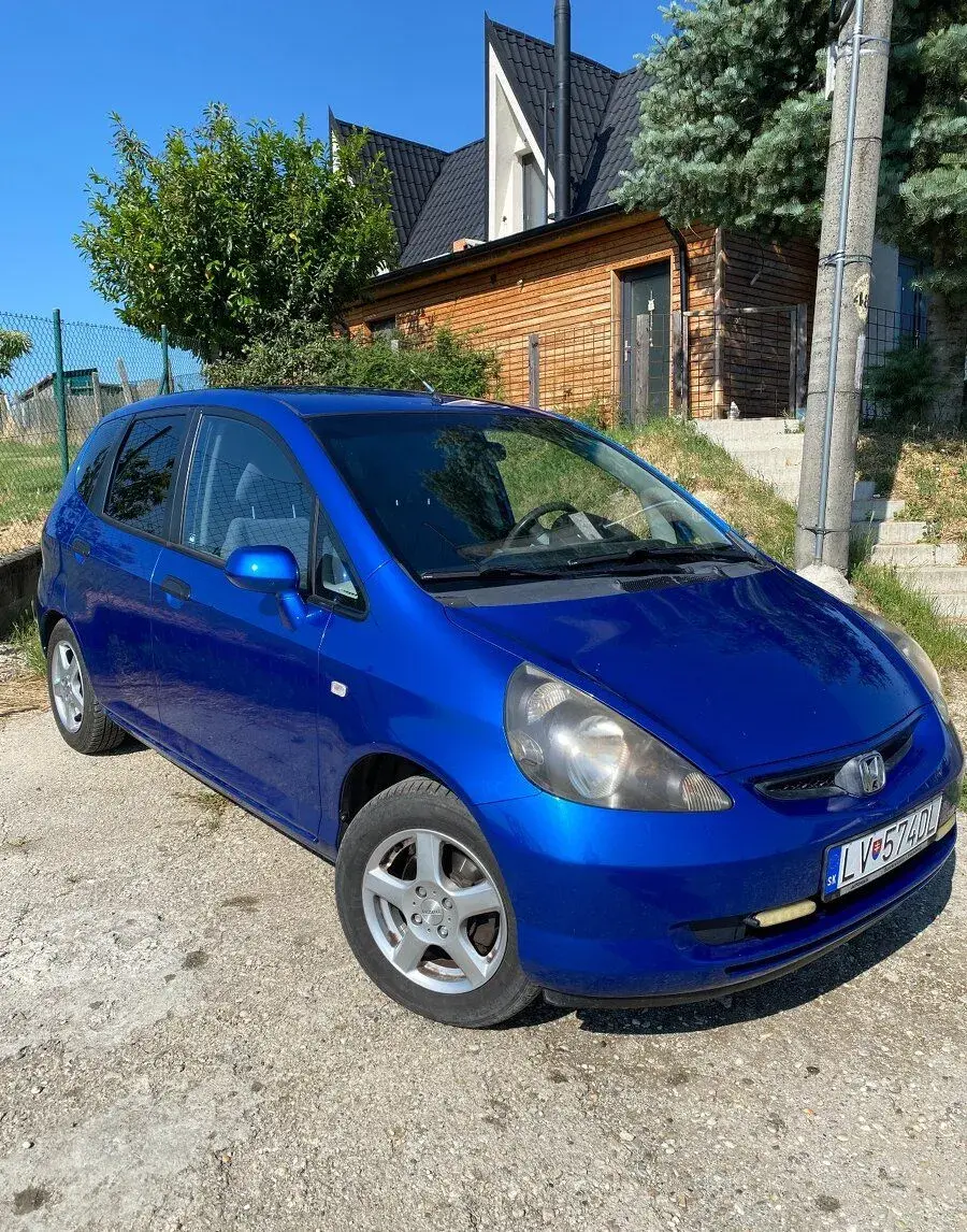 Jazz 1,4 benzín, 61kw,r.v.2004,173000km po repase prevodovky
