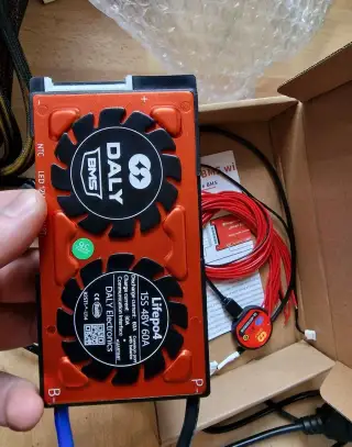 Daly BMS Smart bms Lifepo4 15S 48V 60A