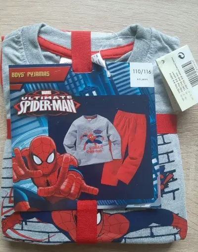 Pyžama Spiderman nová 4-6 rokov