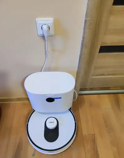 Robotický vysávač