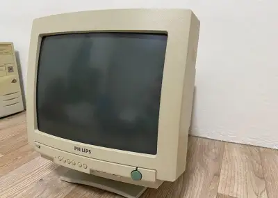 CRT Monitor 14"- Philips 104B