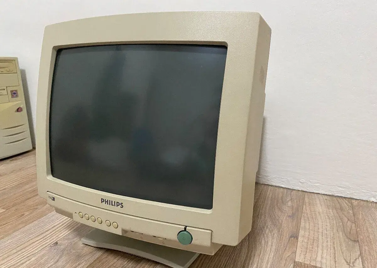 CRT Monitor 14"- Philips 104B