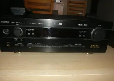 Receiver-Yamaha-RX-V440