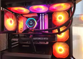 Herný PC 9800x3d/Rtx 5070ti/64gb Ram/4tb SSD