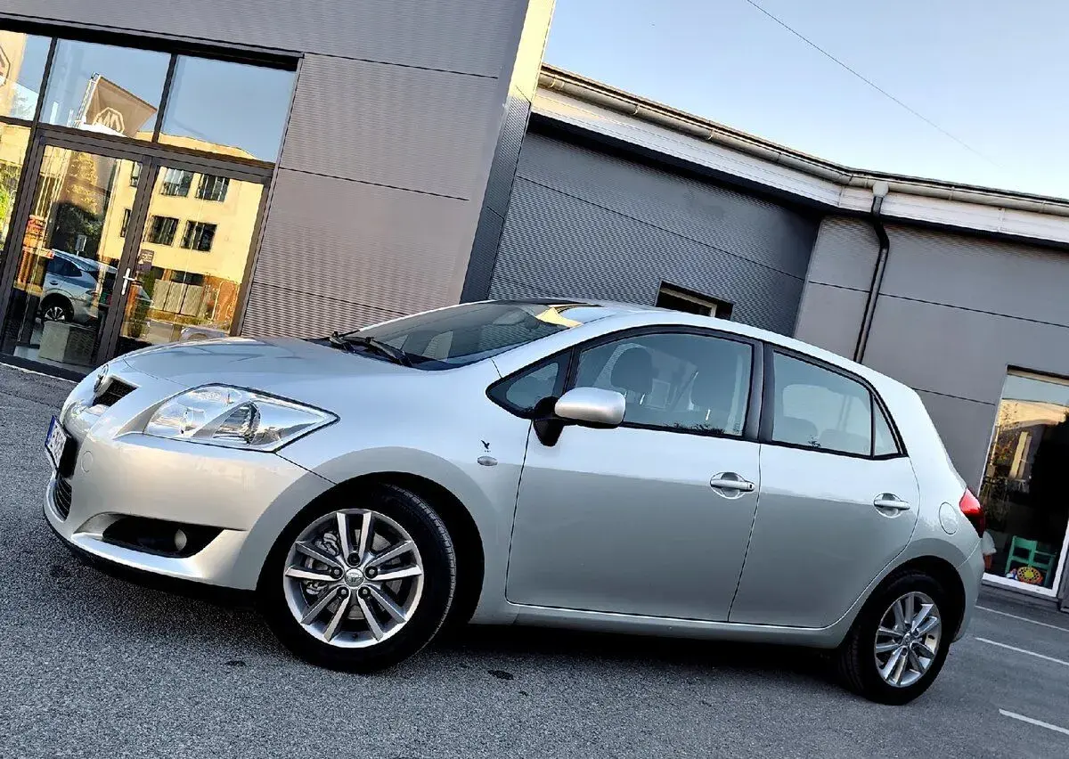 Toyota AURIS – 2009, 255 000 km