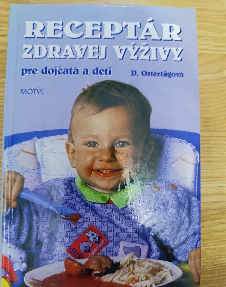Kniha Receptúr zdravej výživy pre dojčatá a deti
