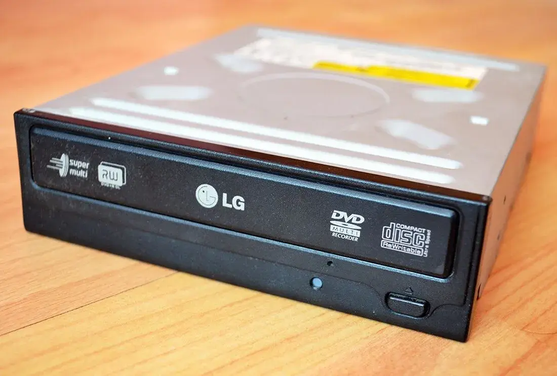 DVD mechanika LG SATA