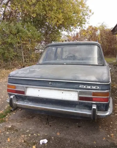 BMW – 2000