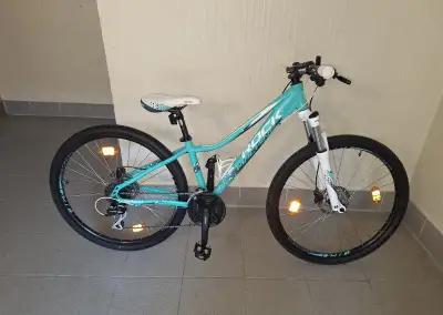 Horský bicykel 27 5 kola Rock Machine