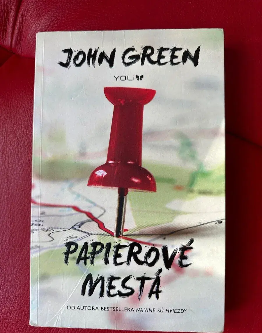 John Green -Papierové mestá, Nech sneží, GOGO
