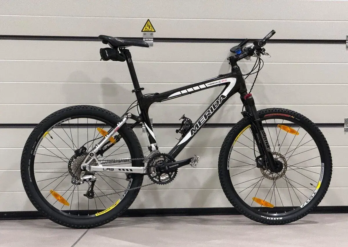Merida Mission C – karbónový celoodpružený MTB, Shimano XT,