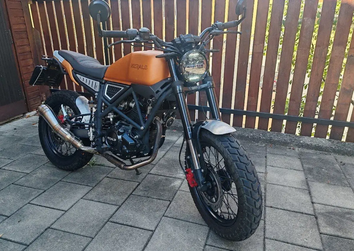 Herald Brat 125, A1, r. 2020,iba 7100km znížená cena