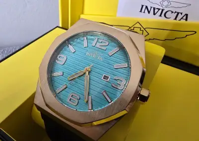 Invicta Huracan Gold Tiffany blue