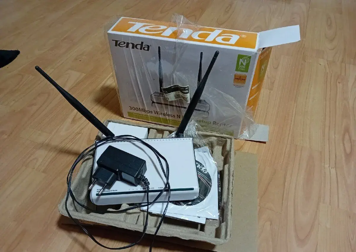 Wifi router Tenda W308R