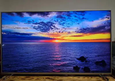 4K Smart TV Philips 55PUS6754/12 (55" / 139 cm) s Ambilight