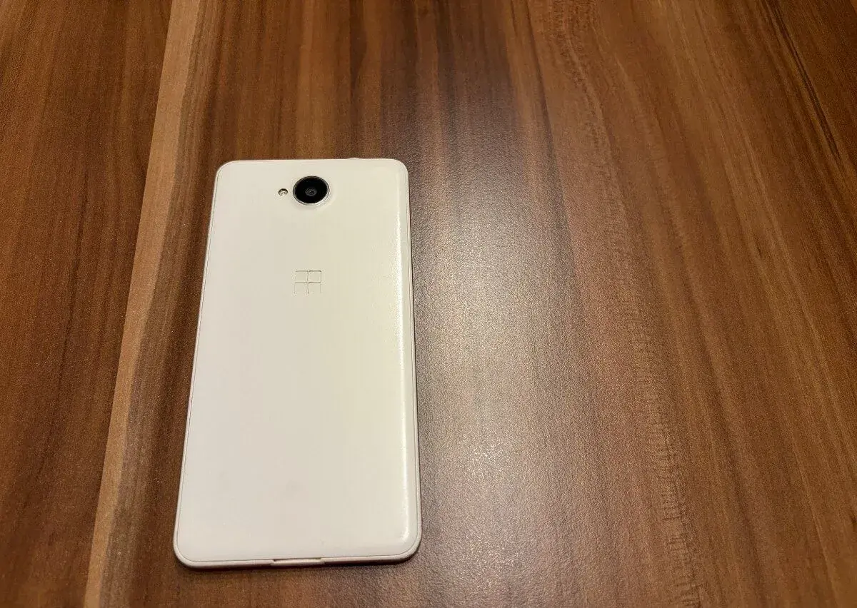 Microsoft Lumia 650