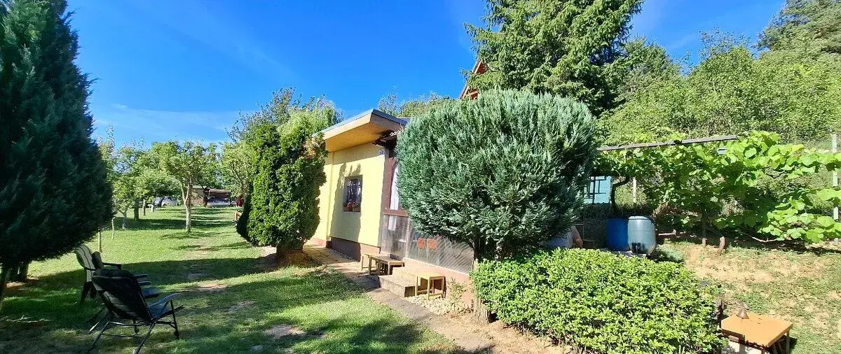 Na predaj záhrada so záhradnou chatkou