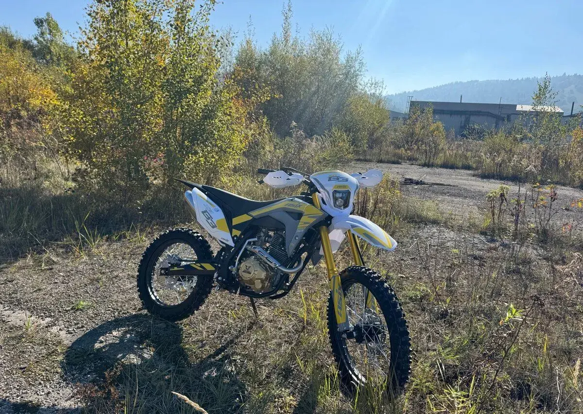 Enduro Asix XB83 250ccm 21/18 0mth