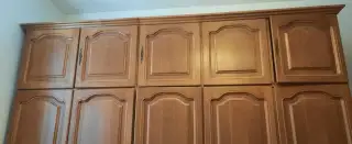 darujem skrine za odvoz