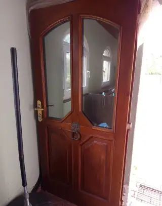 Vchodové dvere 90