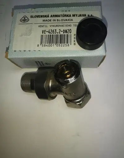 VE-4263 Ventil termostatický radiátorový rohový