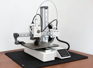 Bambu Lab A1 Mini 3D tlačiareň + filamenty a príslušenstvo