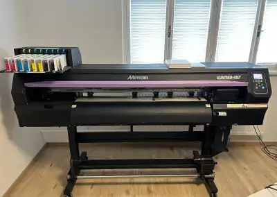 Veľkoformátovú talčiareň Mimaki CJV150-107