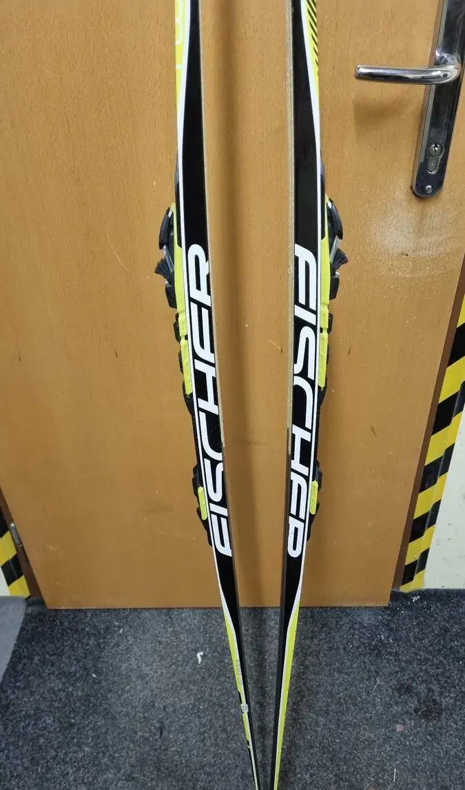 Nové bežky Fischer Twin Skin Pro, 207 cm, s viazaním