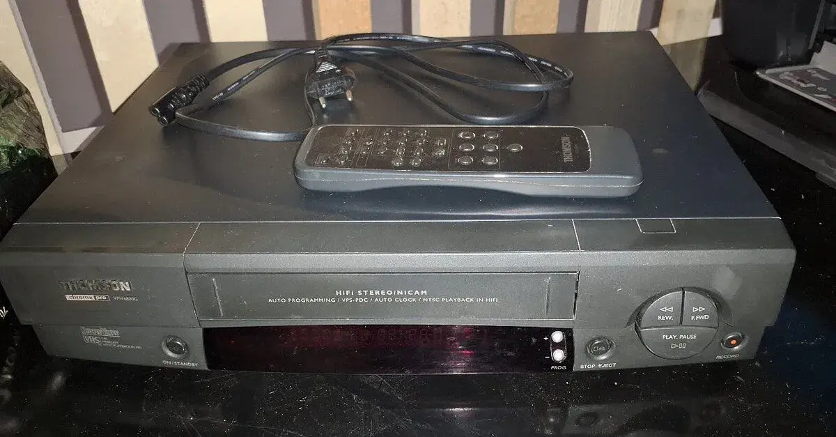 Videorekordér Thomson VPH 6800 G
