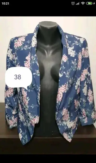 Pekne sako, 36