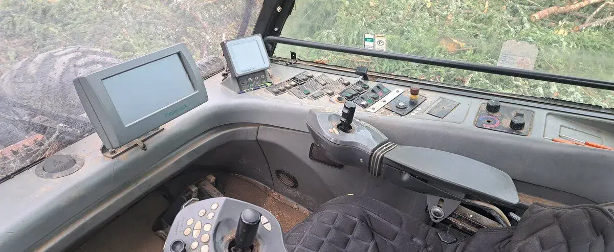 Timberjack 1270b