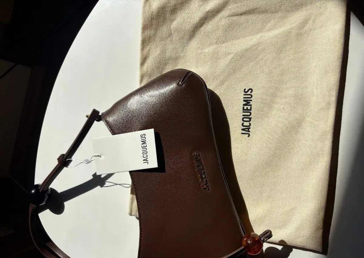 Jacquemus Le Bisou Perle leather shoulder bag
