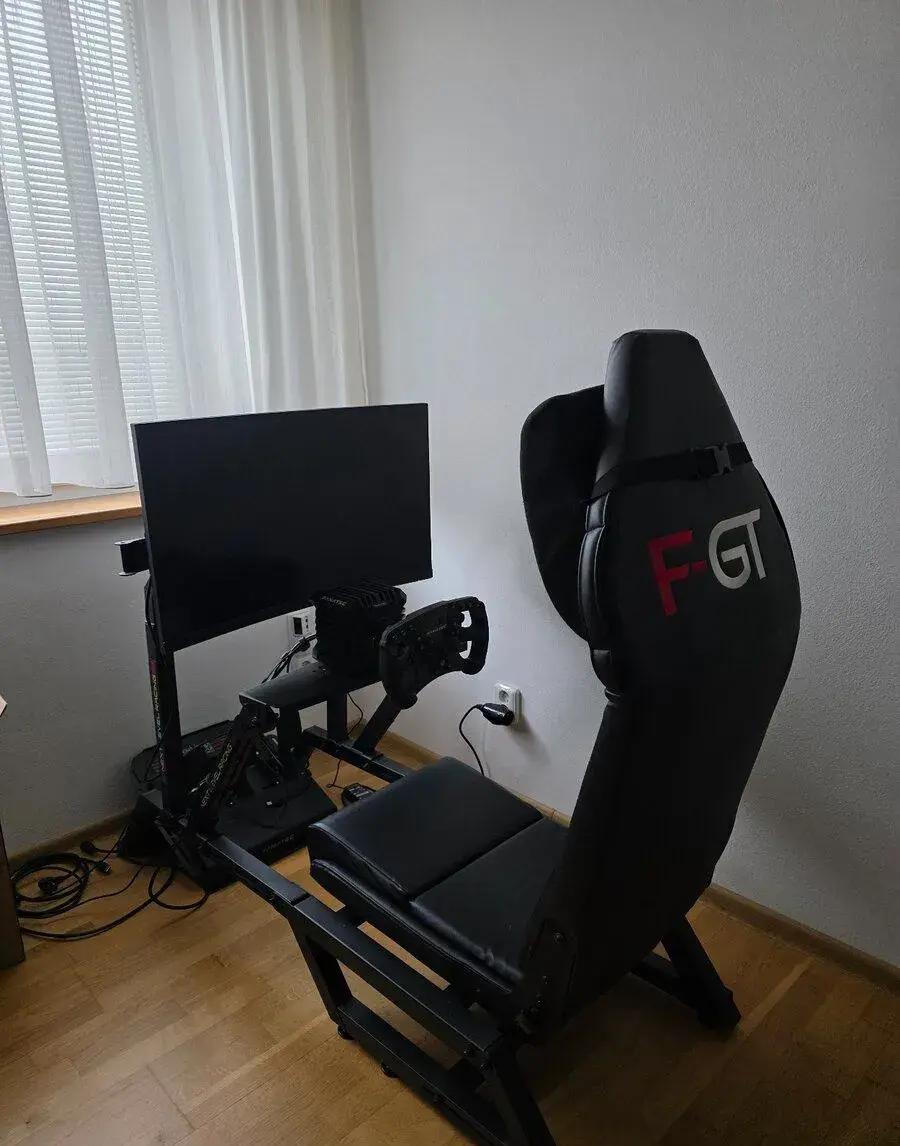 Fanatec set simracing - poprosim len vážny zaujem