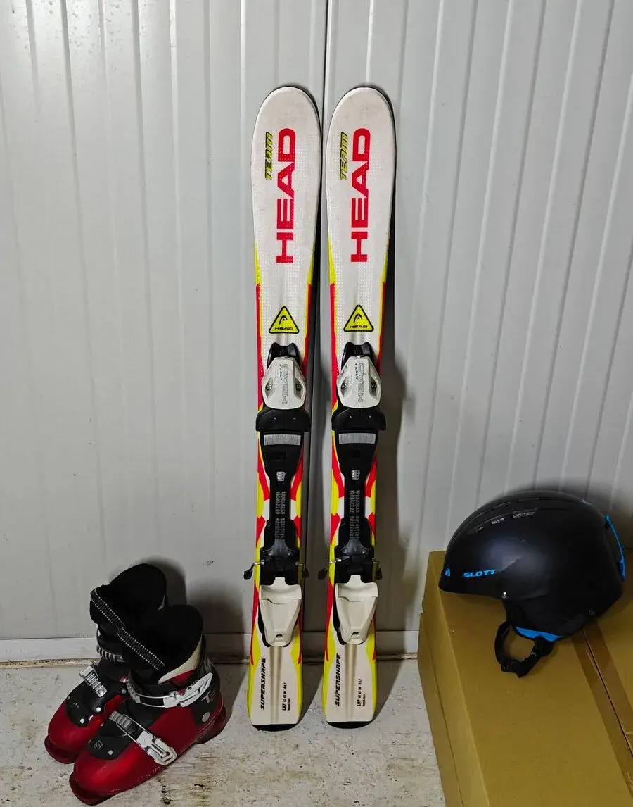 LYŽE HEAD SUPERSHAPE TEAM 97CM + LYŽIARKY SALOMON 34EUR