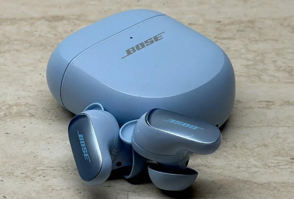 Bose QuietComfort Ultra Earbuds Blue