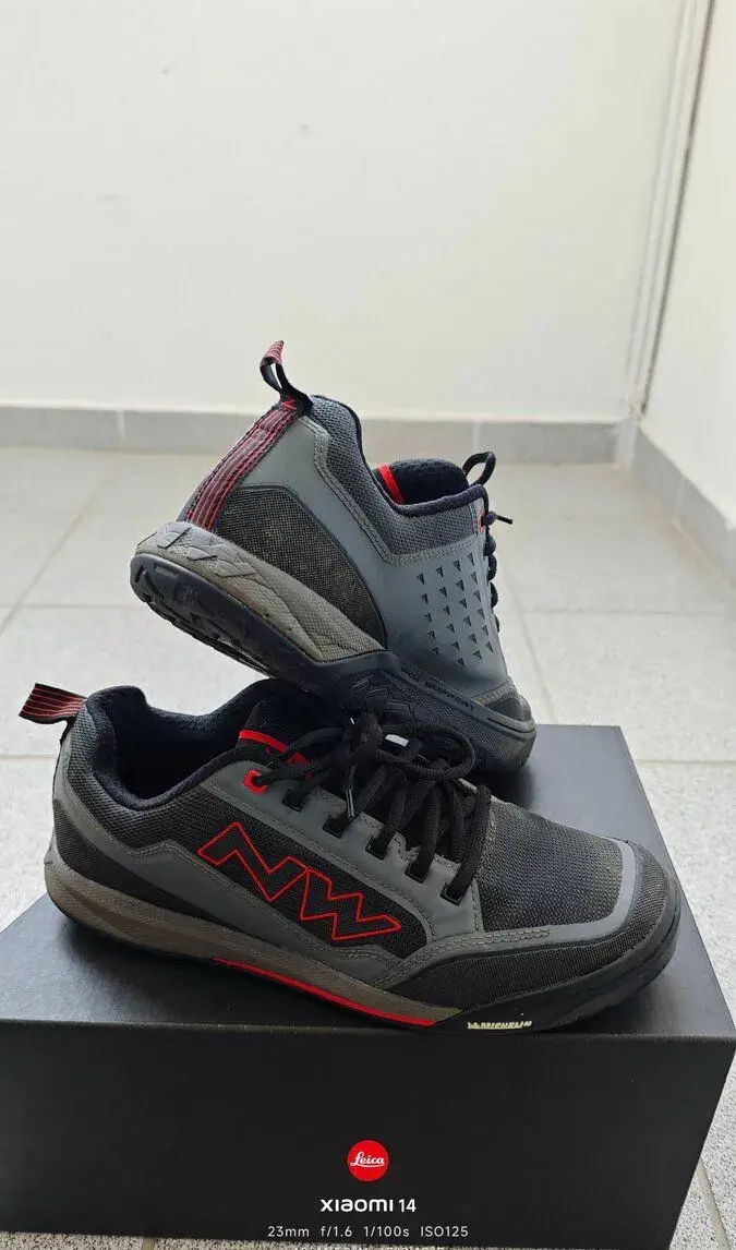 Northwave - mtb topanky
