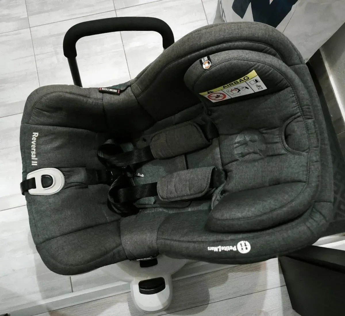 Otočná autosedačka Reversal II Isofix Grey 0–18 kg