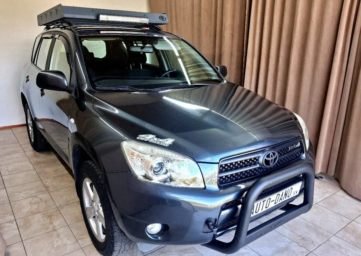 Toyota RAV4 – 2006, 169 700 km