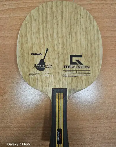 Drevo a raketa na stolný tenis