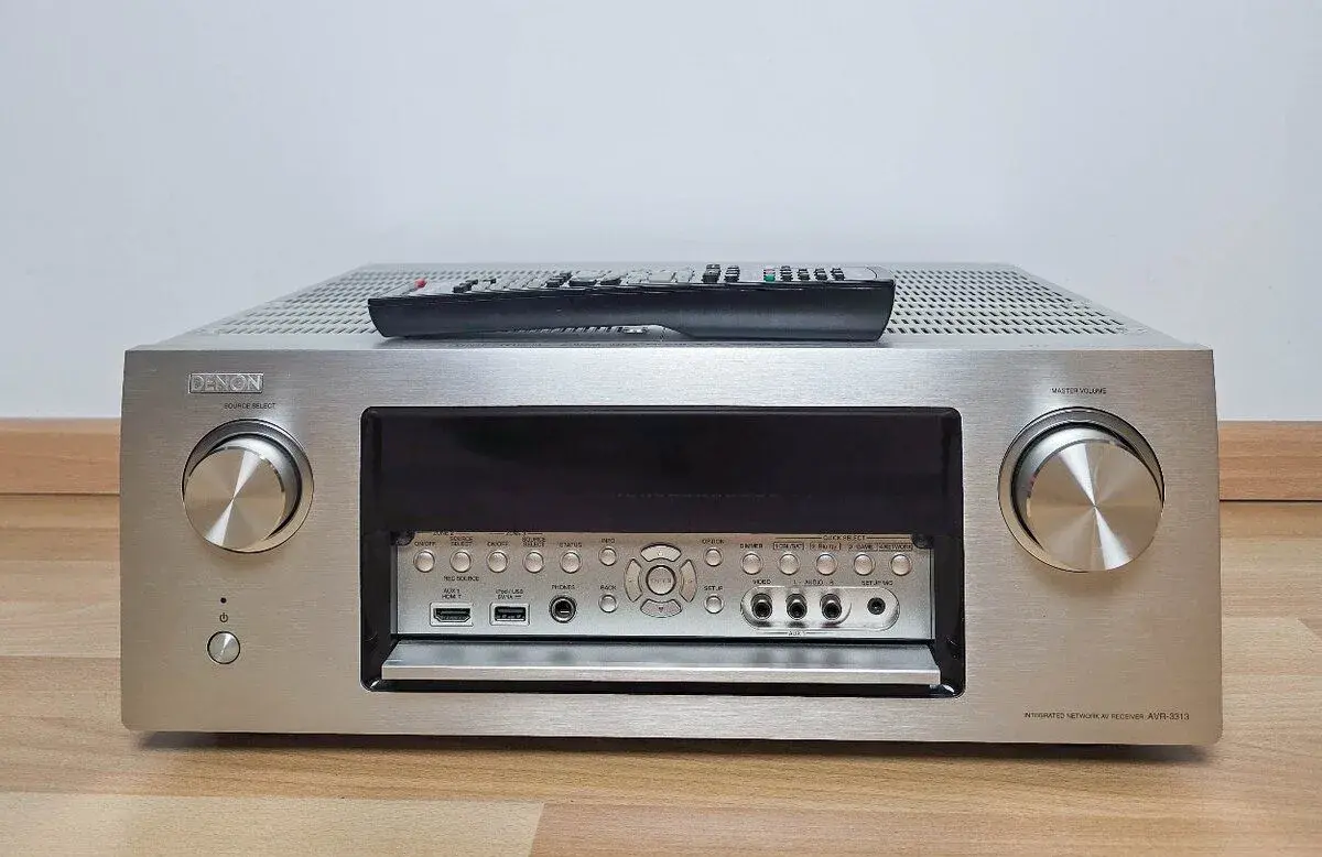 Denon AVR-3313 / 7.2 / AirPlay / 4K / Phono