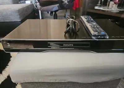 PHILIPS BDP 7500 BLU-RAY DVD PREHRAVAC.