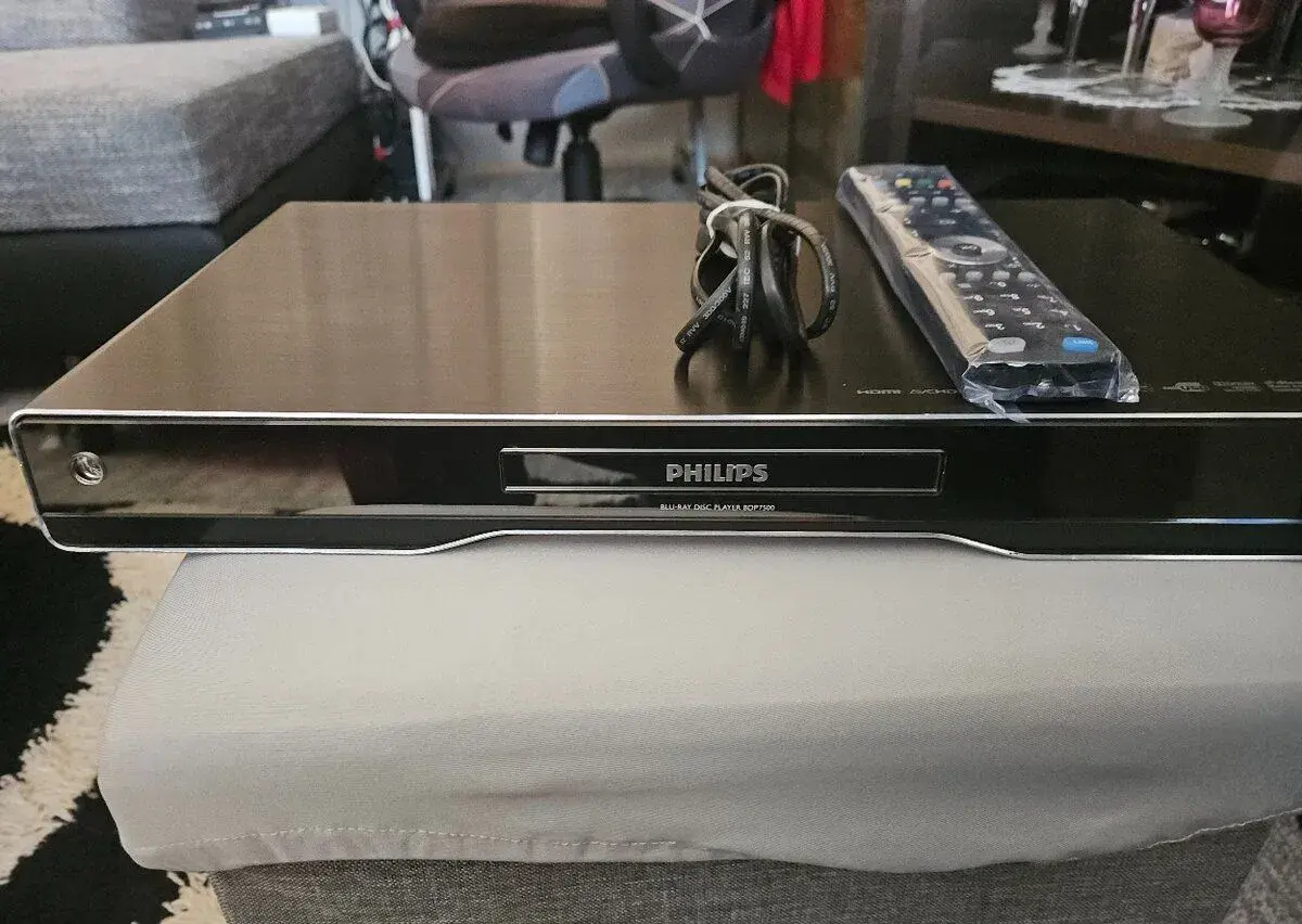 PHILIPS BDP 7500 BLU-RAY DVD PREHRAVAC.