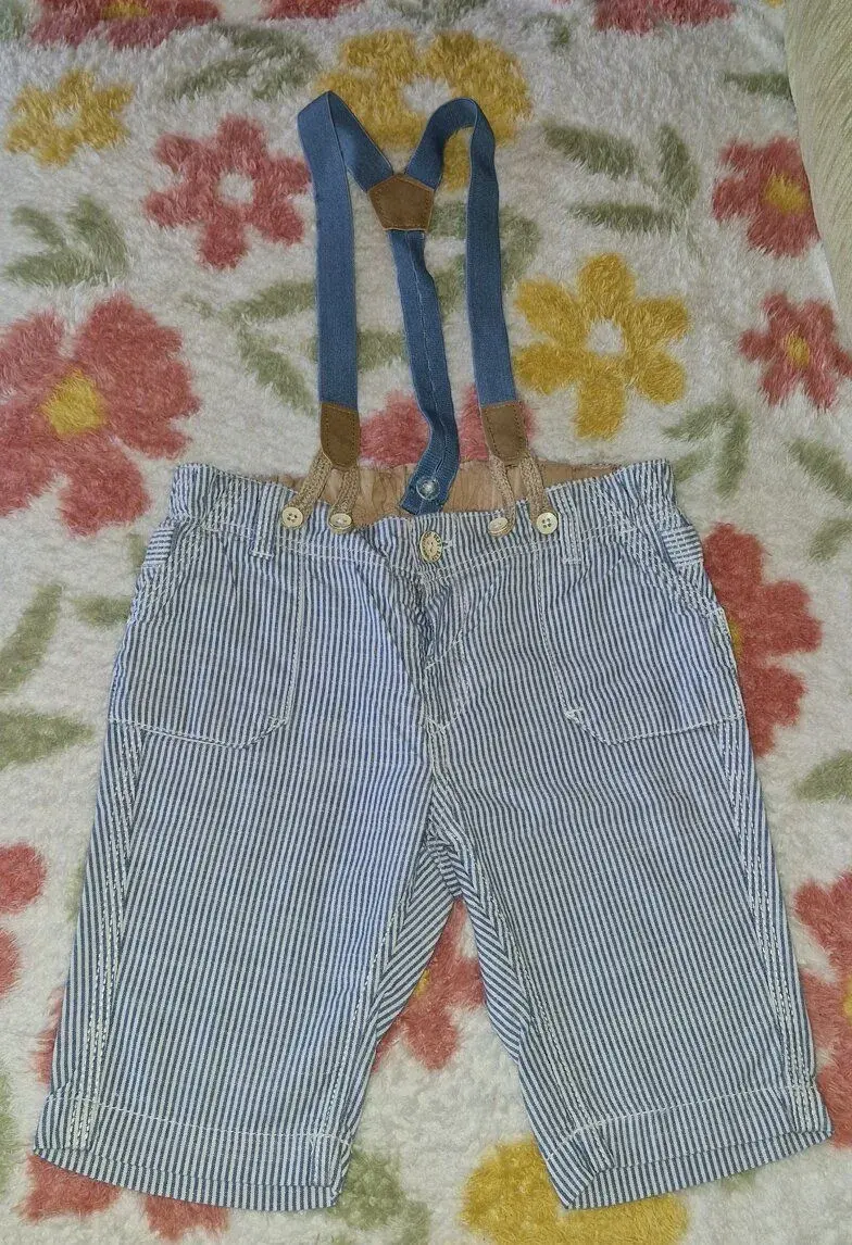 Šortky s trakmi H&M, v.92