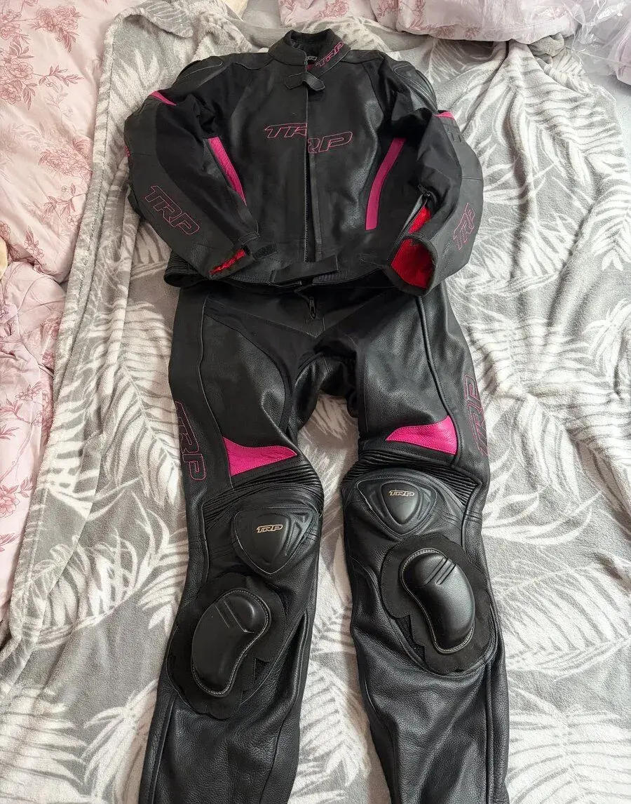 Dvojdielna moto kombineza veľkosť 38